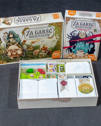 Insert do gry Za Garść Miedziaków z dodatkiem Więcej 00.jpg